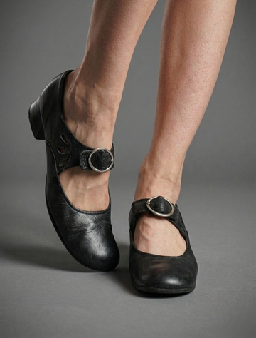 Women’s Mary Jane Shoes with Buckle Strap and Low Heel