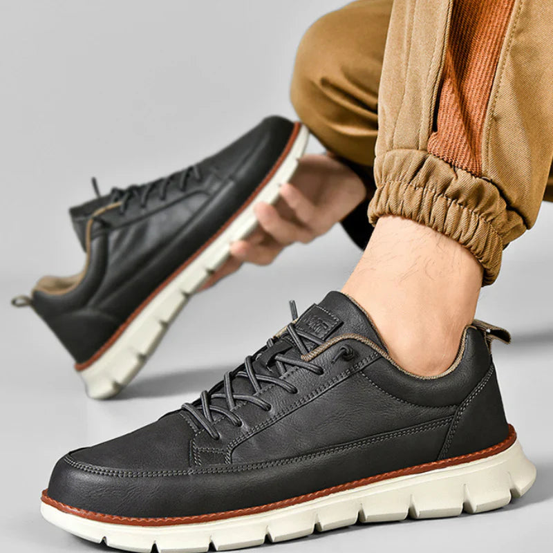 Men's Modern Casual Lace-Up Sneakers with Lightweight Sole Design