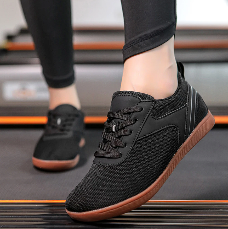 Unisex Low-Top Sneakers with Rounded Toe - Lace-Up Closure - Mesh Upper - Flat Sole