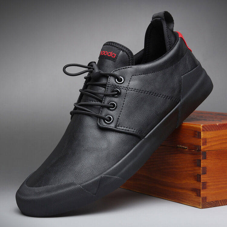Men's Lace-Up Leather Casual Sneakers - Low Top - Round Toe - Flat Sole