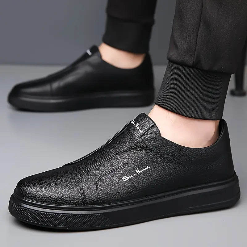 Men's Slip-On Round Toe Leather Sneakers - Low Top