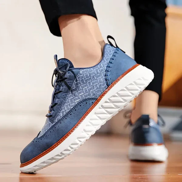Men’s Textured Lace-Up Sneakers with Modern Wingtip Detailing and Cushioned Sole