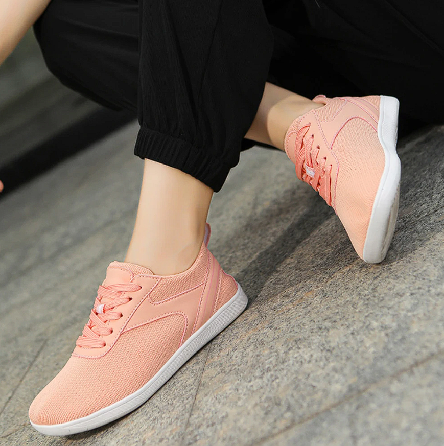 Unisex Low-Top Sneakers with Rounded Toe - Lace-Up Closure - Mesh Upper - Flat Sole
