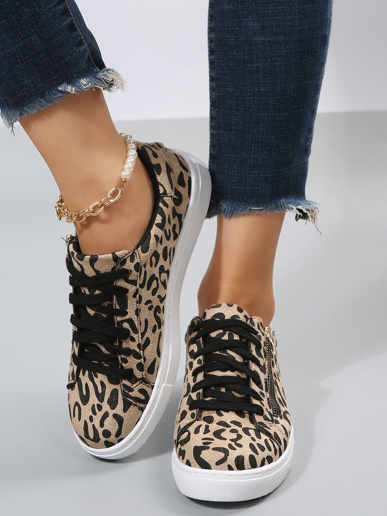 Leopard Print All-matching Four Seasons Lace Up Platform Sneaker
