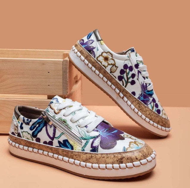 Women’s Lace-Up Casual Sneakers with Rounded Toe and Platform Sole
