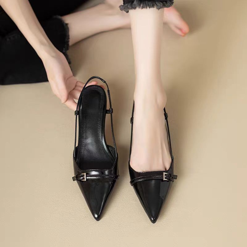 Women's Kitten Heels - Pointed Toe T-Strap Slingback - Patent Upper - Buckle