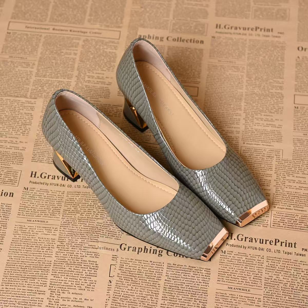 Women's Croc-Embossed Slip-On Pumps with Metal Cap Toe and Sculpted Heel