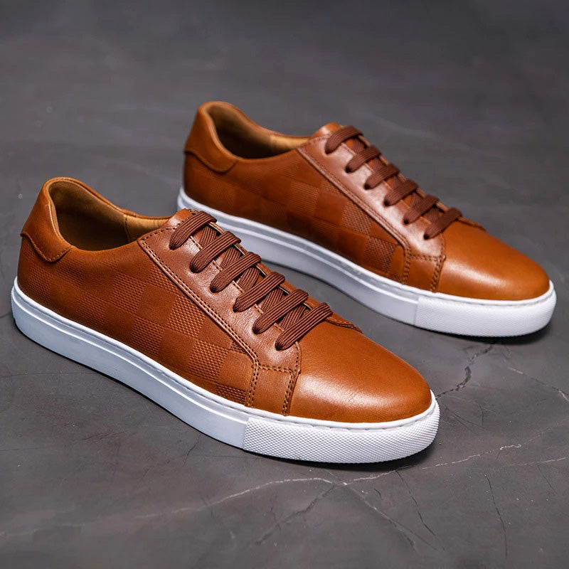 Men’s Rounded Toe Lace-Up Low-Top Sneakers with Textured Side Panel and Flat Rubber Sole