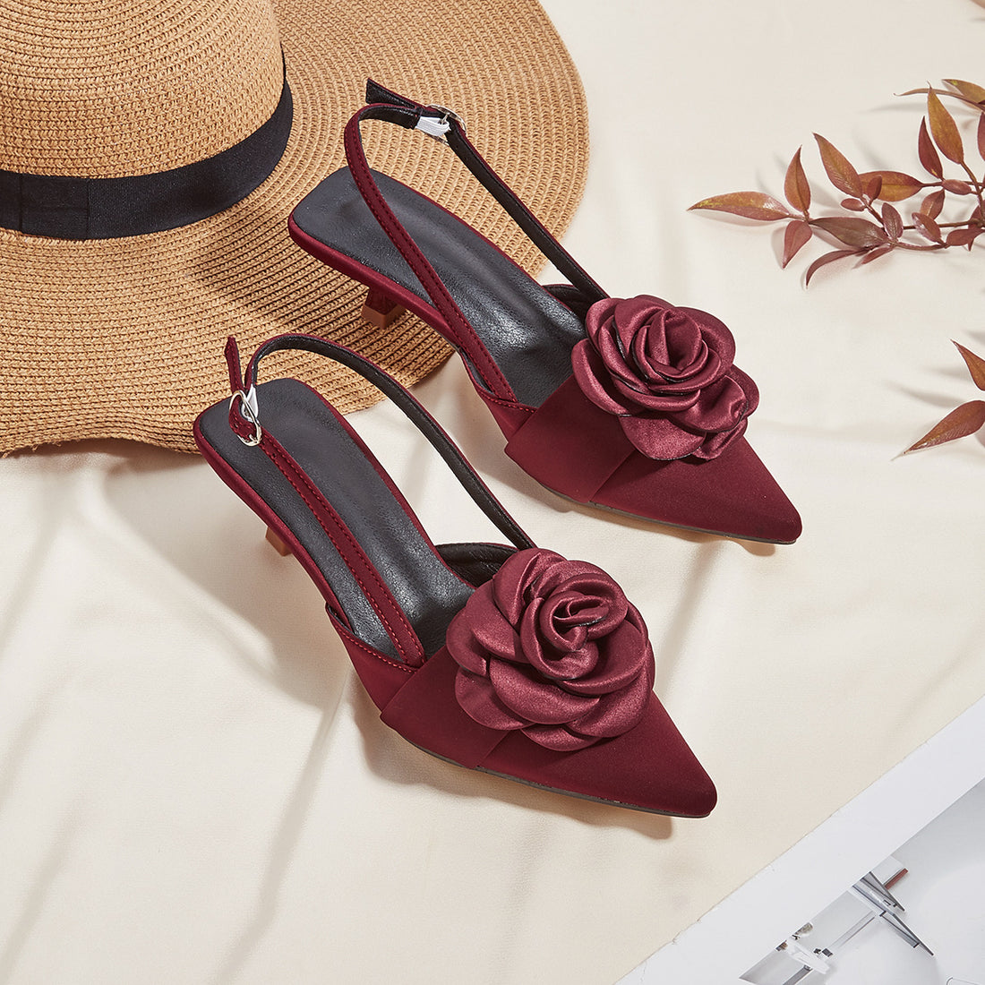 Women's Pointed Toe Kitten Heels - Slingback Pumps - Rosette Vamp Detail
