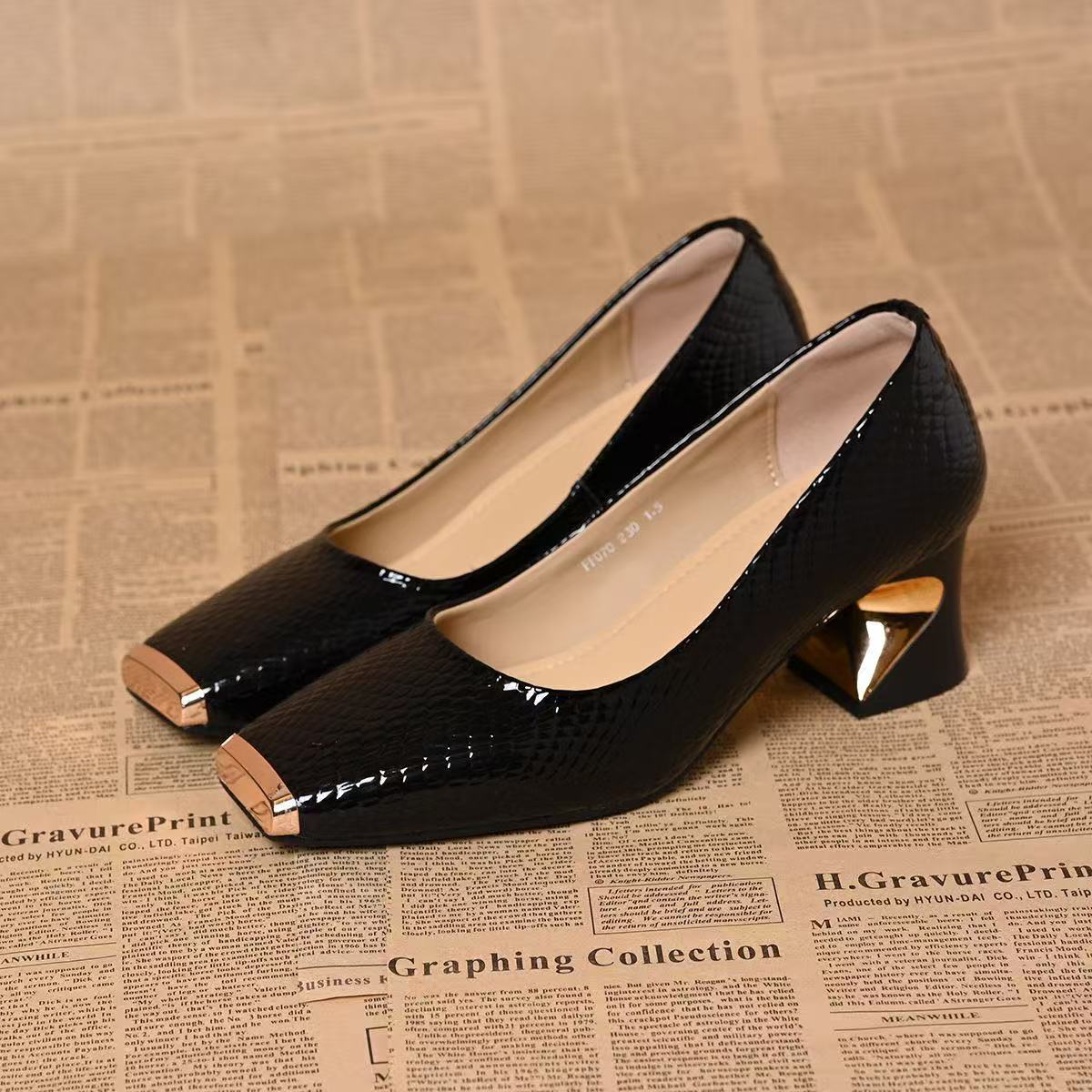 Women's Croc-Embossed Slip-On Pumps with Metal Cap Toe and Sculpted Heel