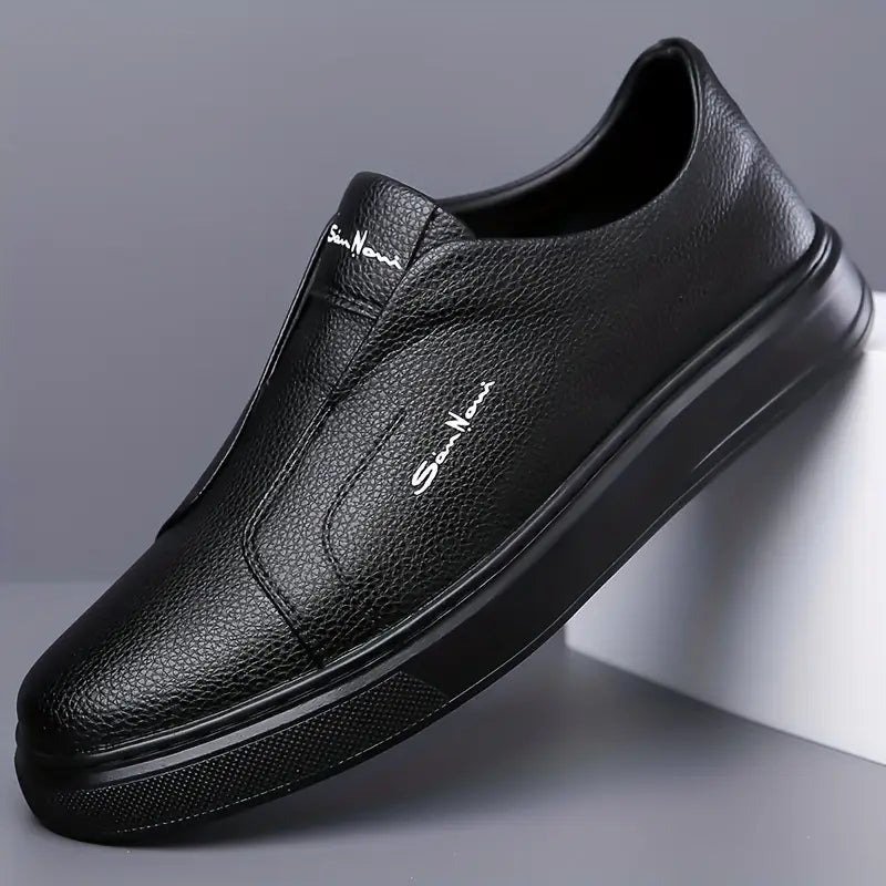 Men's Slip-On Round Toe Leather Sneakers - Low Top