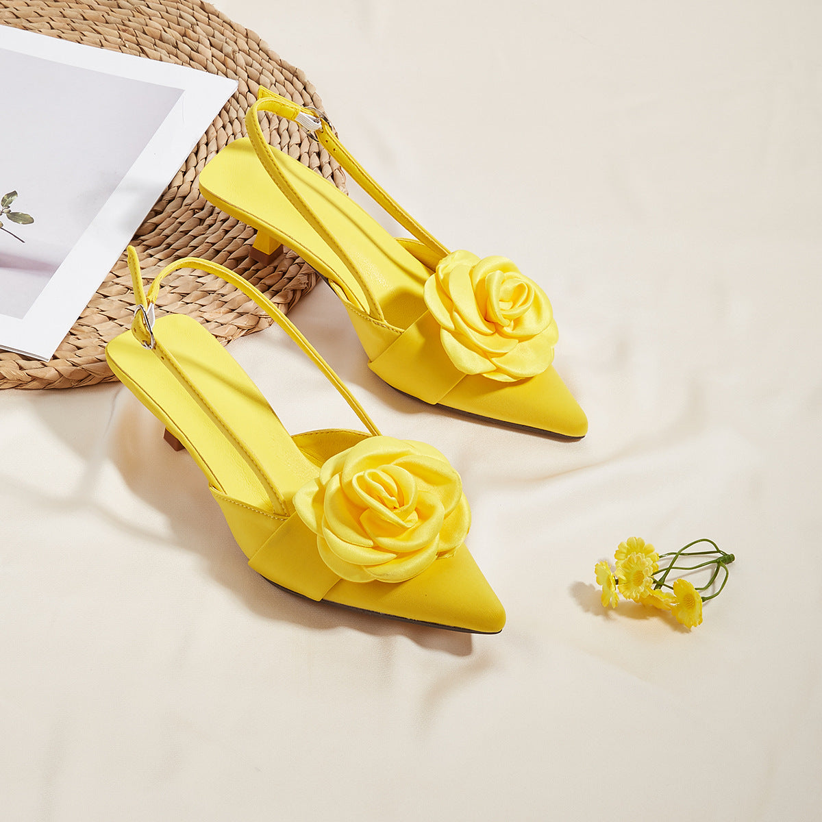 Women's Pointed Toe Kitten Heels - Slingback Pumps - Rosette Vamp Detail