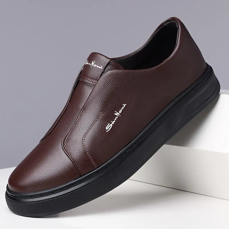 Men's Slip-On Round Toe Leather Sneakers - Low Top