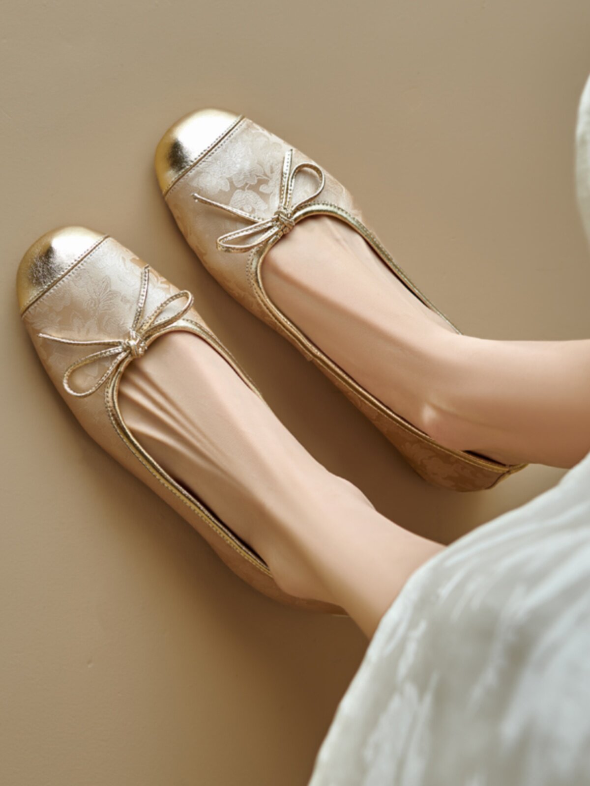 Women's Ballet Flats – Round Cap Toe Jacquard Slip-On with Metallic Bow Detail