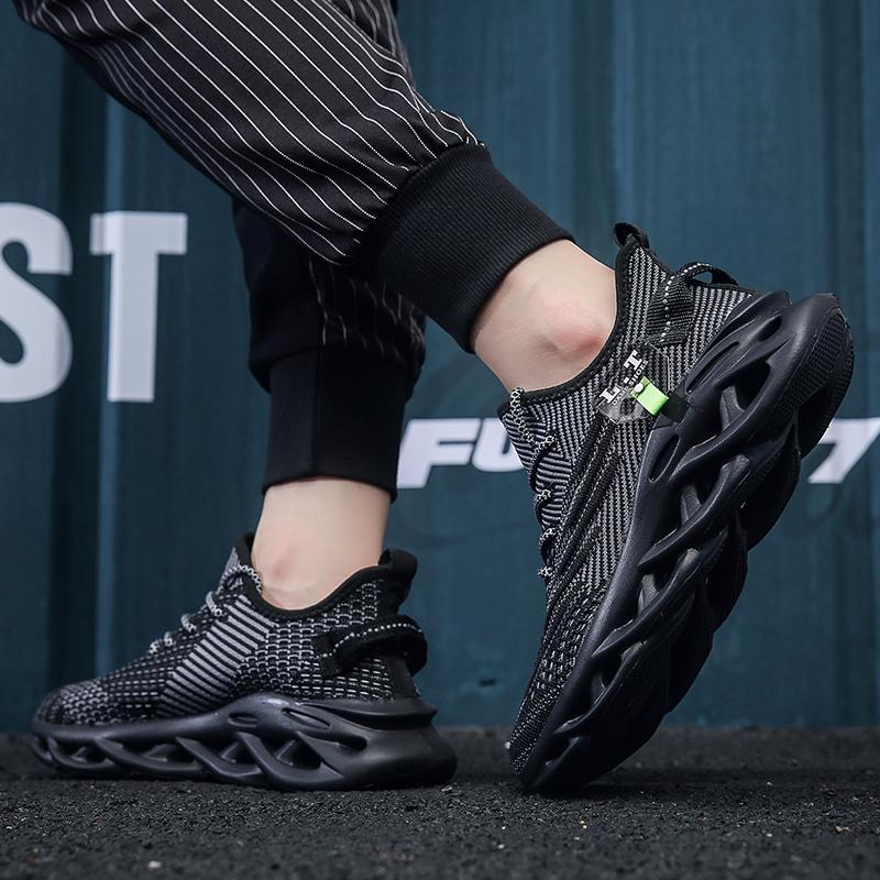 Men's Lace-Up Knit Sneakers - Low-Top - Round Toe - Blade Outsole