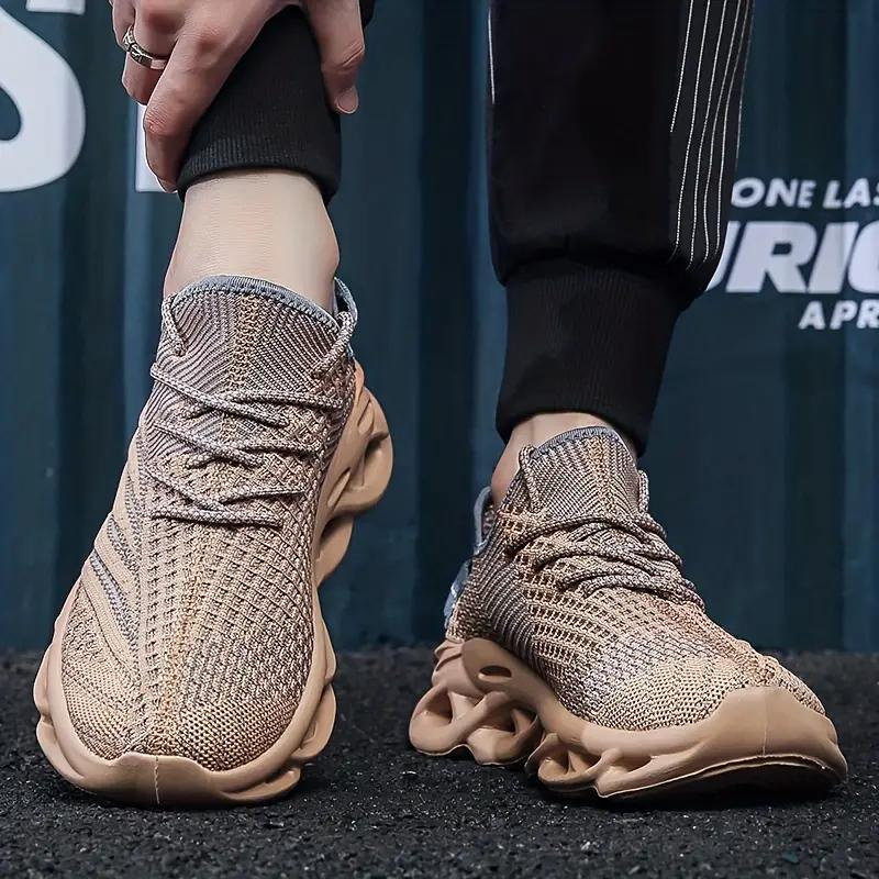 Men's Lace-Up Knit Sneakers - Low-Top - Round Toe - Blade Outsole