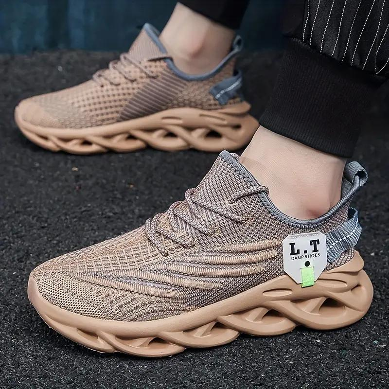 Men's Lace-Up Knit Sneakers - Low-Top - Round Toe - Blade Outsole