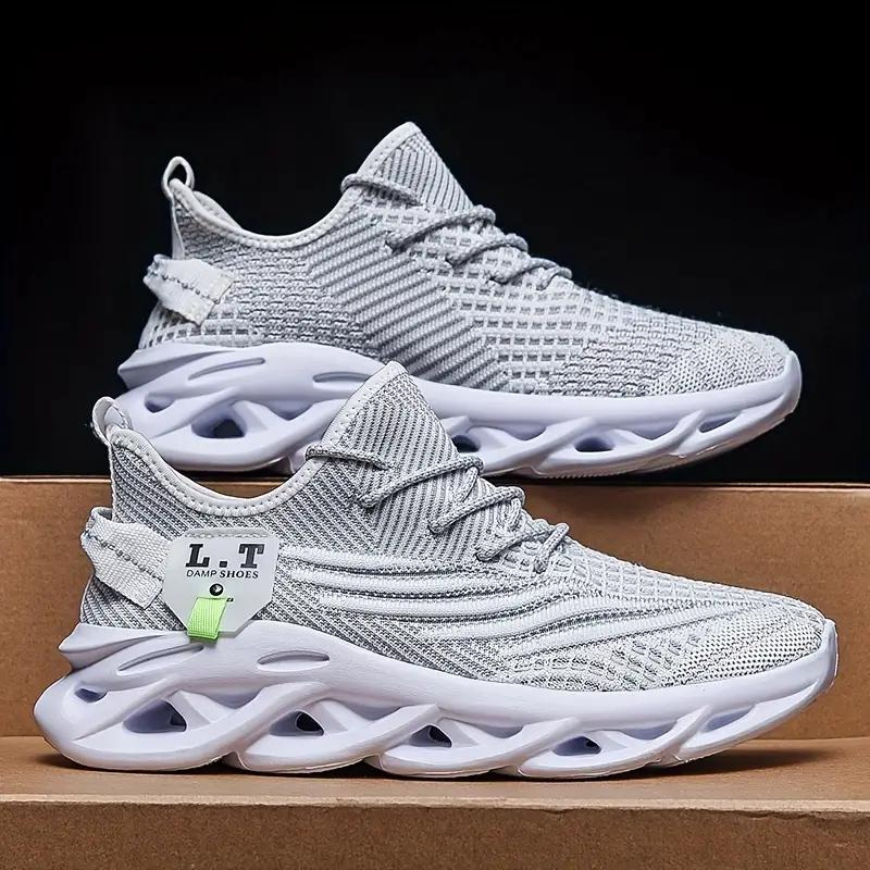 Men's Lace-Up Knit Sneakers - Low-Top - Round Toe - Blade Outsole