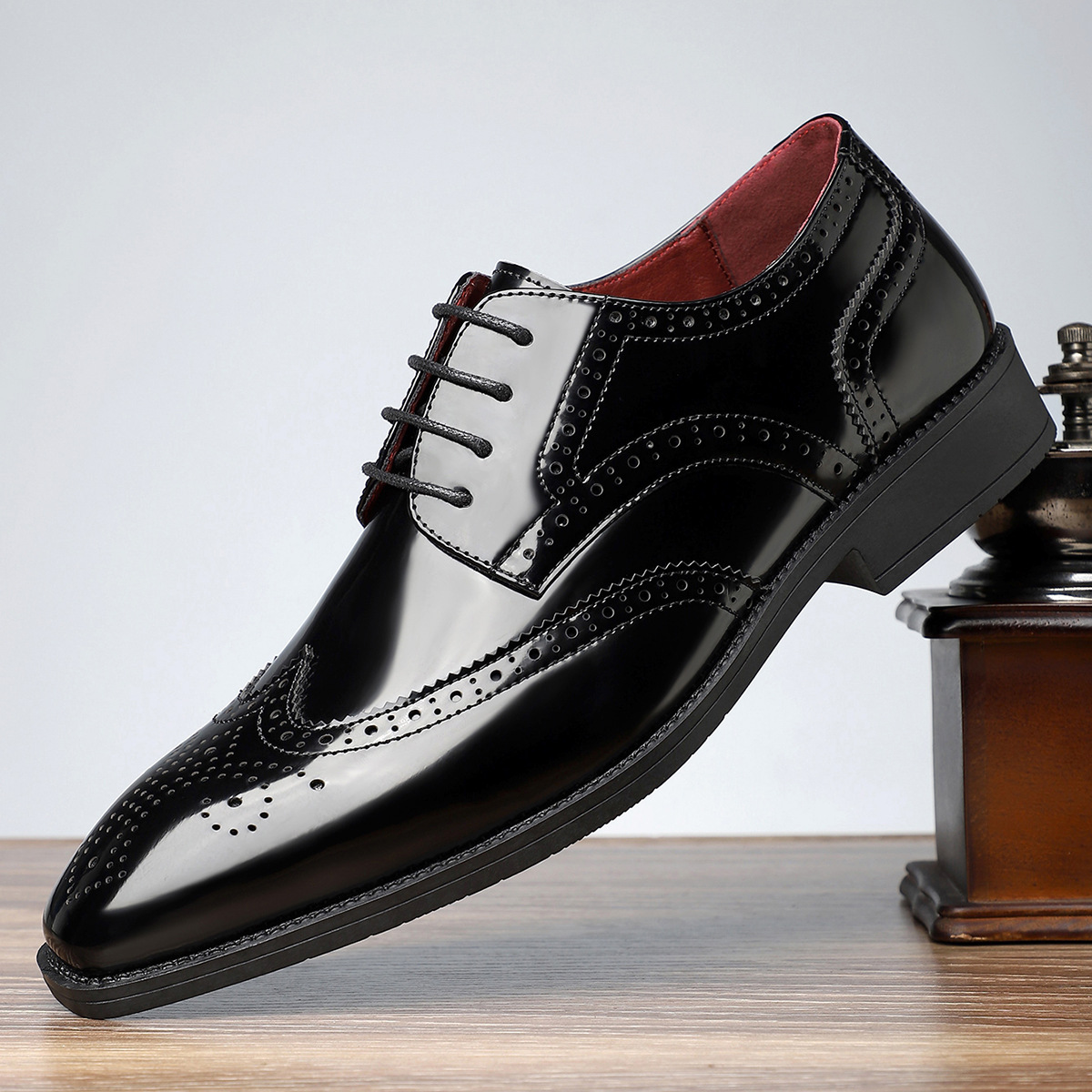 Men’s Lace-Up Wingtip Brogue Dress Shoes with Perforated Detailing