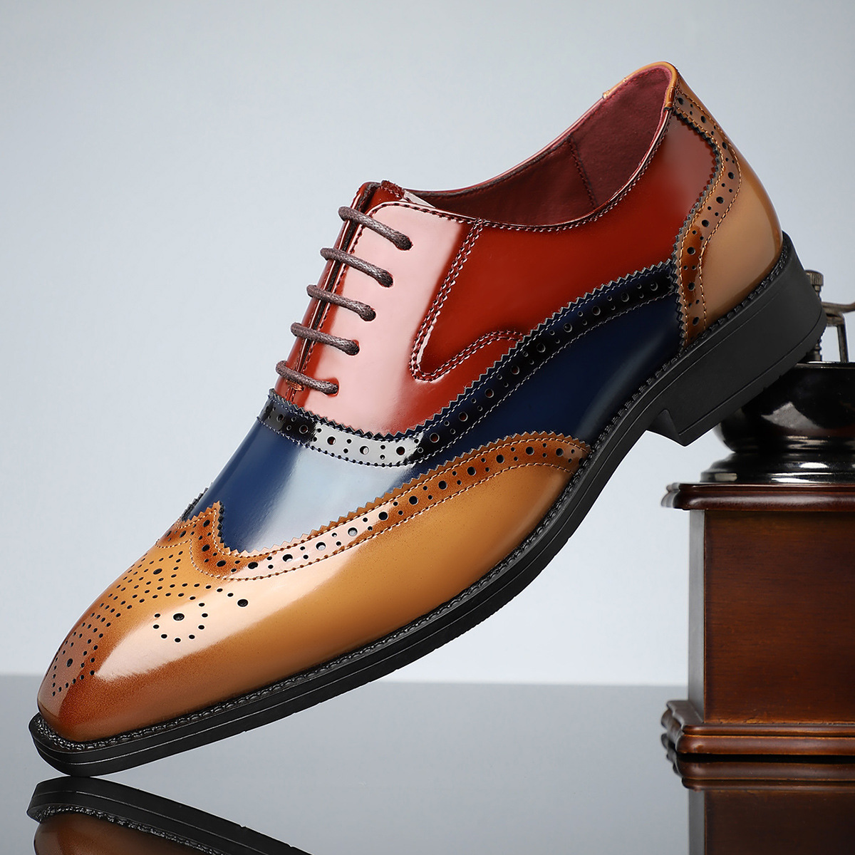 Men’s Lace-Up Wingtip Brogue Dress Shoes with Perforated Detailing