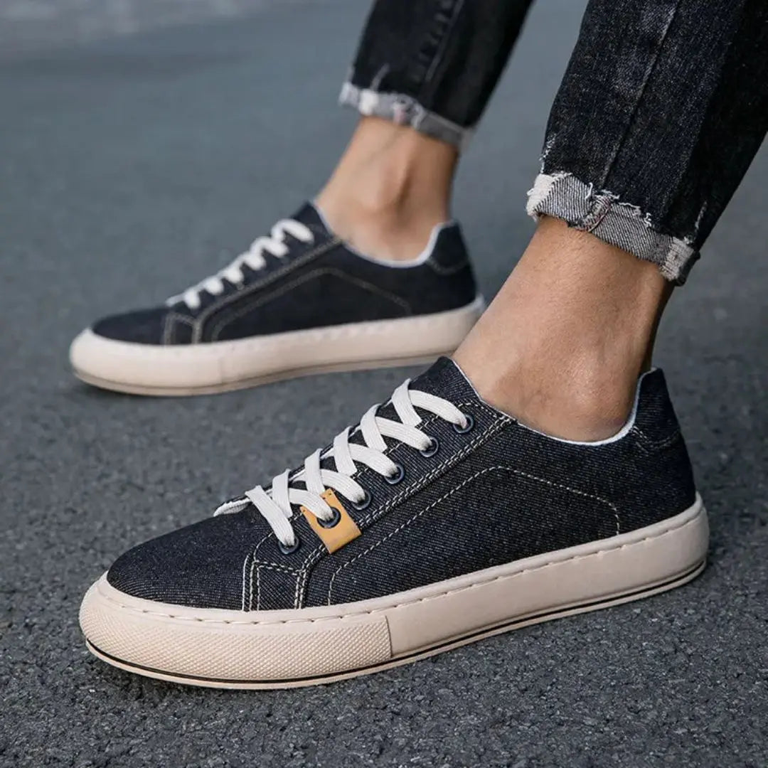 Men's Denim Low-Top Lace-Up Rounded Toe Sneakers with Contrast Stitching