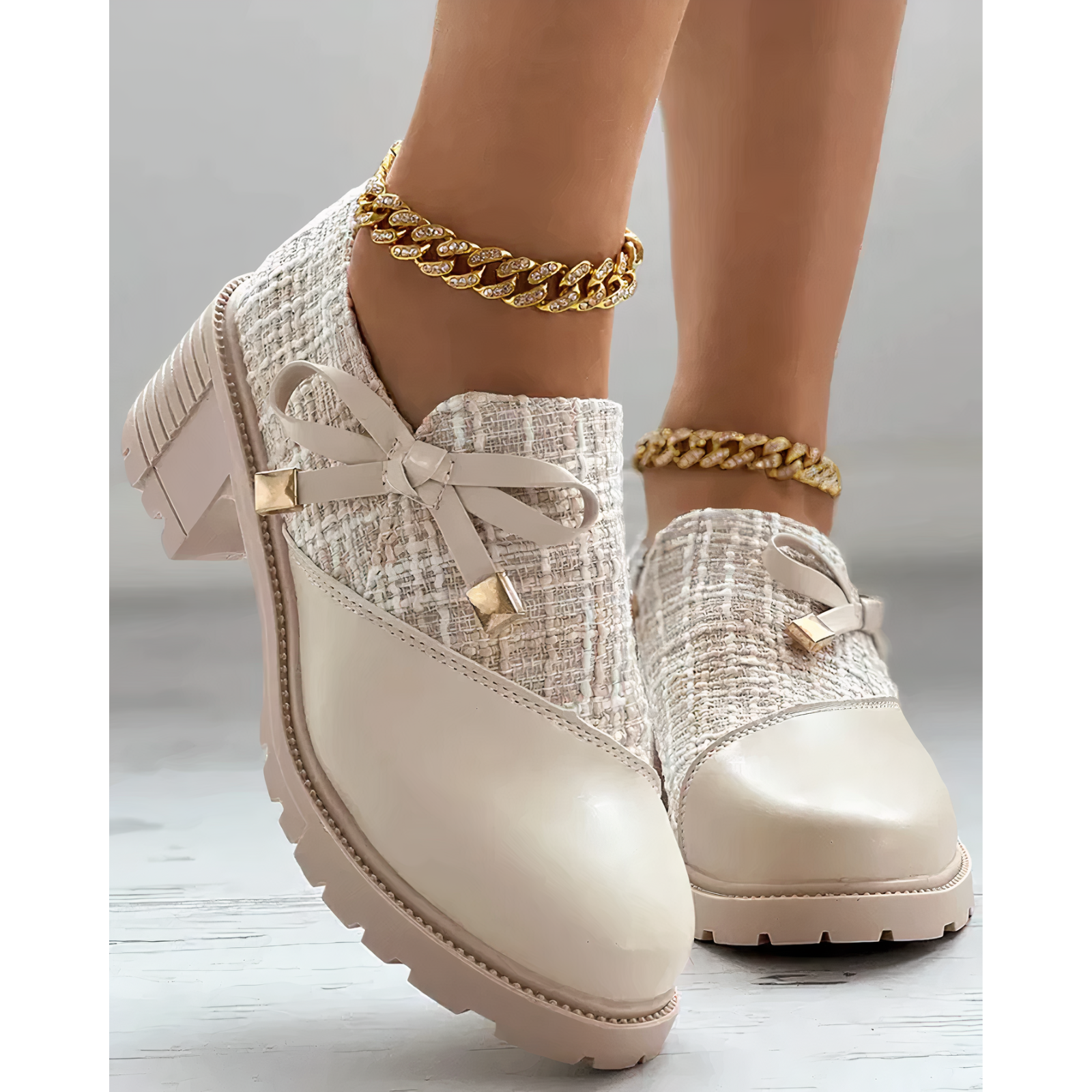 Women's Round Toe Slip-On Chunky Heels - Tweed Upper - Bow Detail - Lug Sole