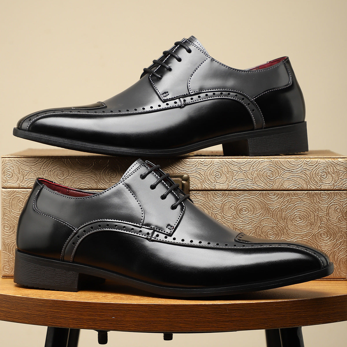 Men’s Leather Colour-Block Oxford Shoes with Brogue Detailing
