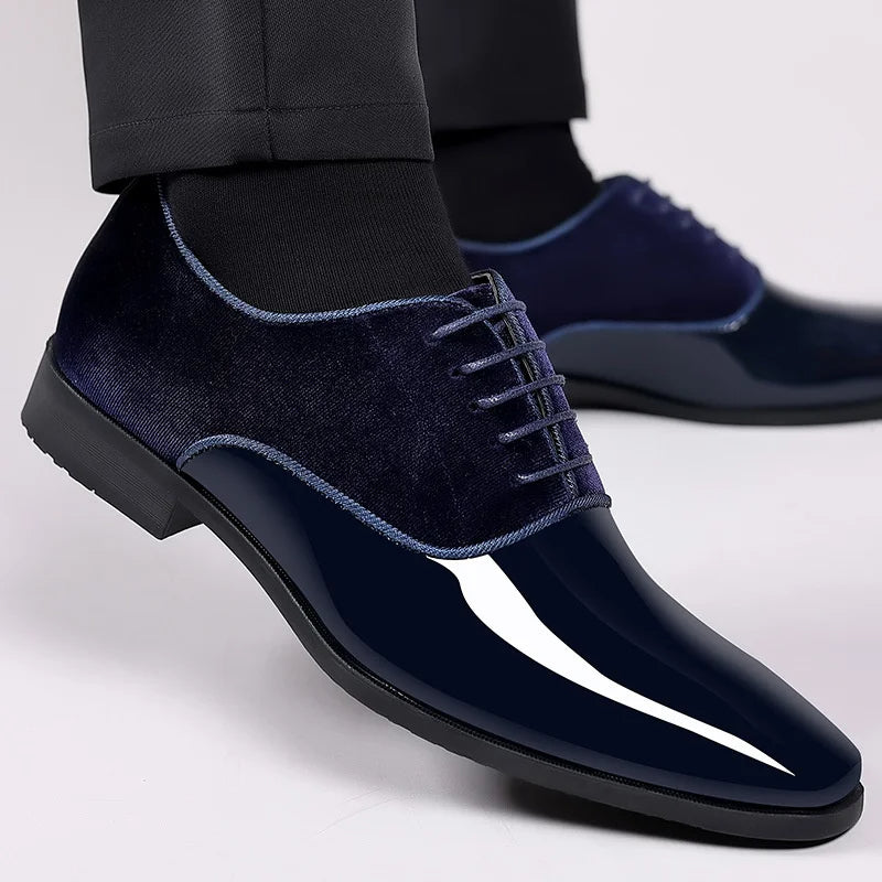 Men’s Leather Lace-Up Oxford Shoes with Almond Toe and Contrast Upper
