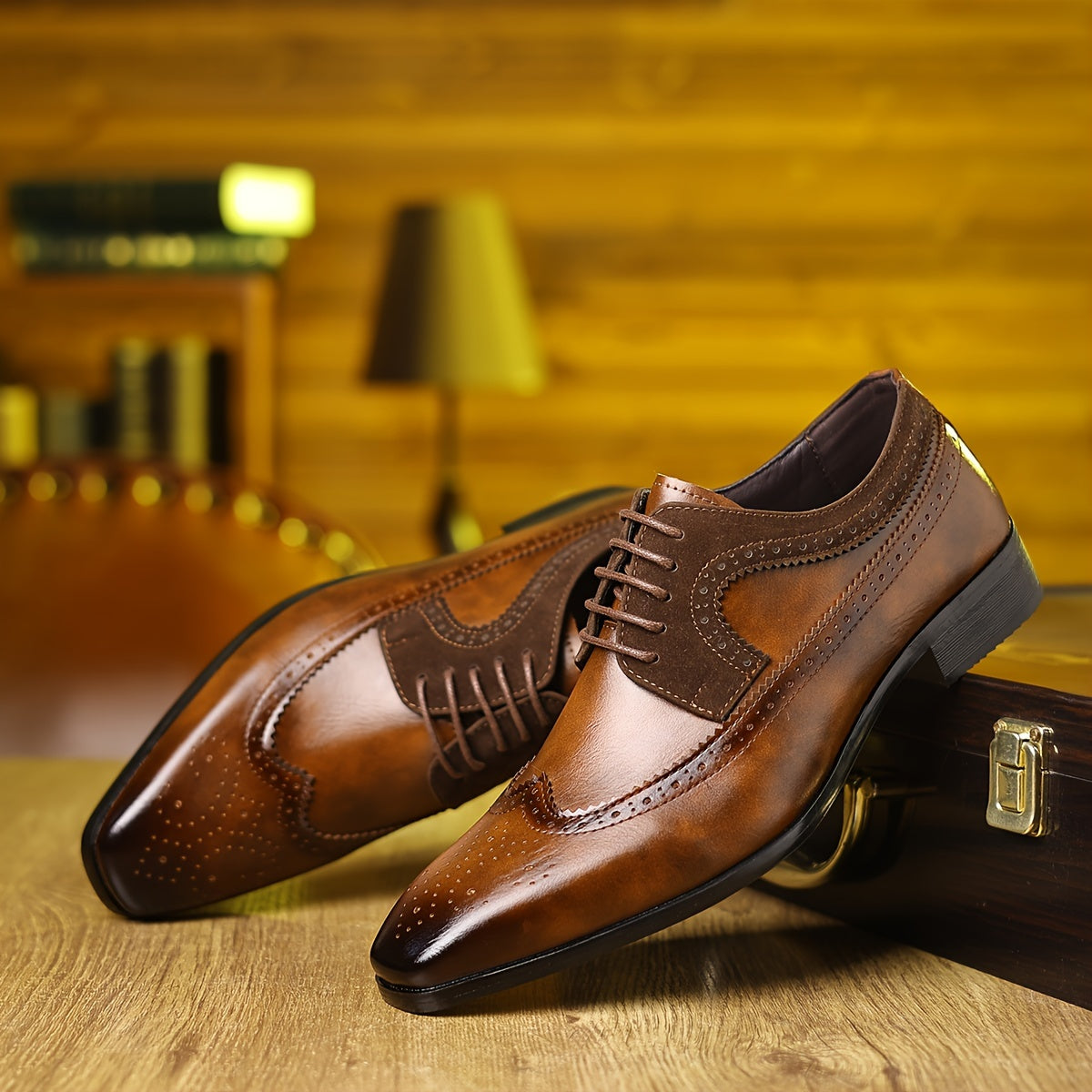 Men’s Wingtip Brogue Oxford Shoes with Lace-Up Closure and Rounded Toe