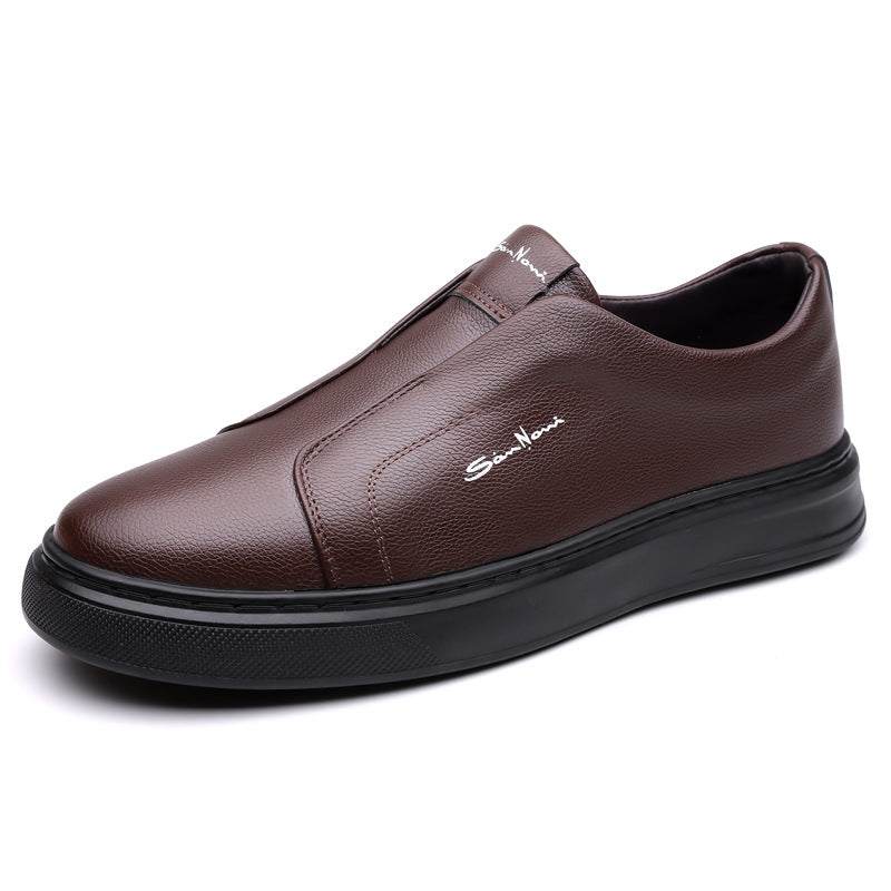 Men's Slip-On Round Toe Leather Sneakers - Low Top