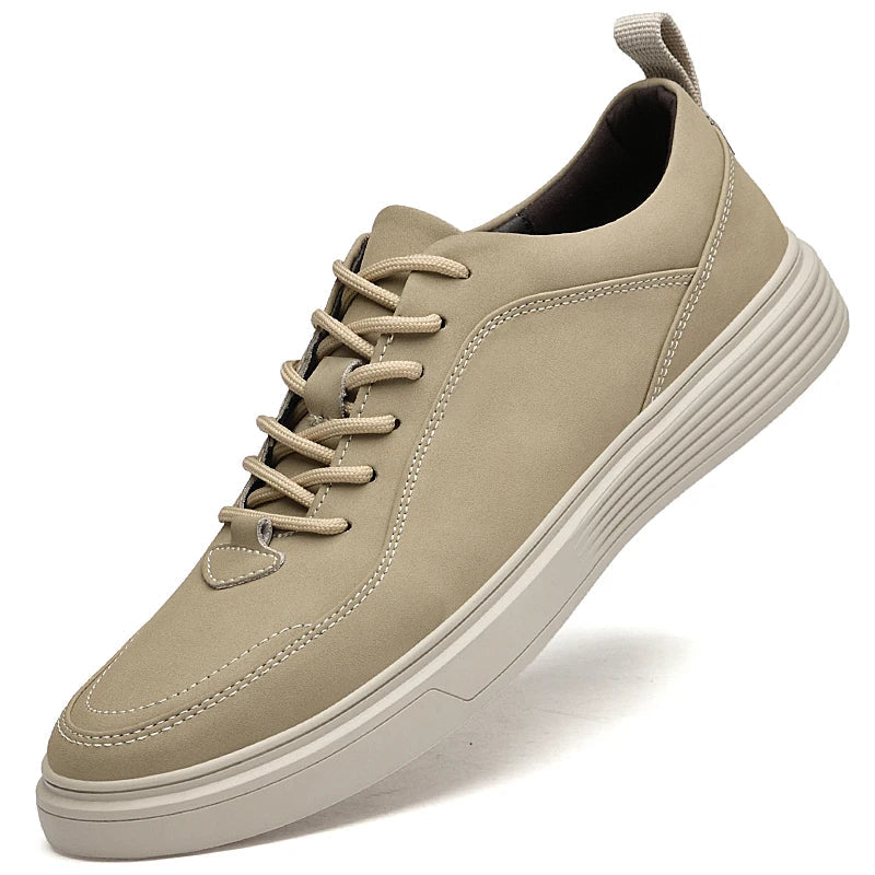 Men’s Lace-Up Casual Sneakers with Contrast Stitch Detailing