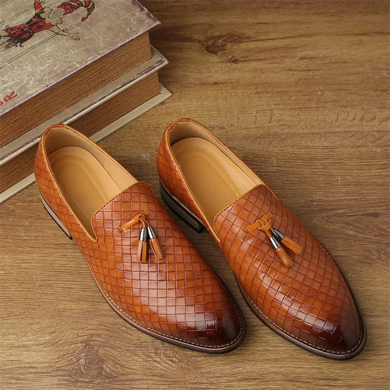 Men’s Woven Texture Slip On Loafers – Low Heel Closed Toe Shoes - Tassel Detailing