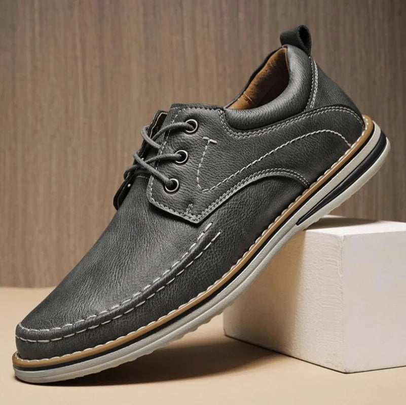 Men’s Rounded Toe Lace-Up Casual Shoes with Moc Stitching and Flat Rubber Sole