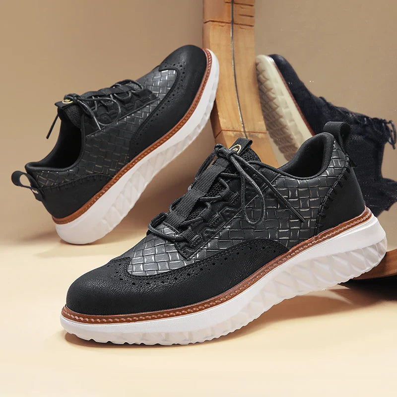 Men’s Textured Lace-Up Sneakers with Modern Wingtip Detailing and Cushioned Sole
