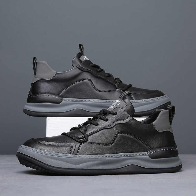 Men’s Lace-Up Low-Top Sneakers with Rounded Toe and Flat Sole