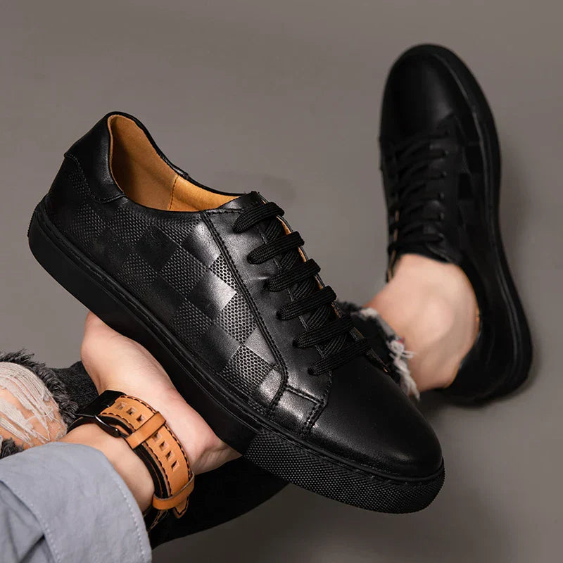 Men’s Rounded Toe Lace-Up Low-Top Sneakers with Textured Side Panel and Flat Rubber Sole