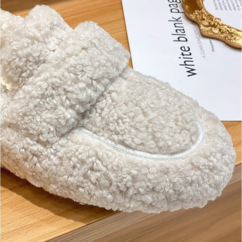 Women’s Plush Slip-On Slipper Shoes with Closed Toe and Textured Upper
