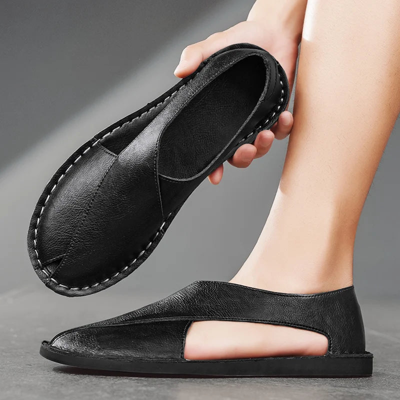 Men’s Crossover Sandals with Closed Heel and Stitch Detailing