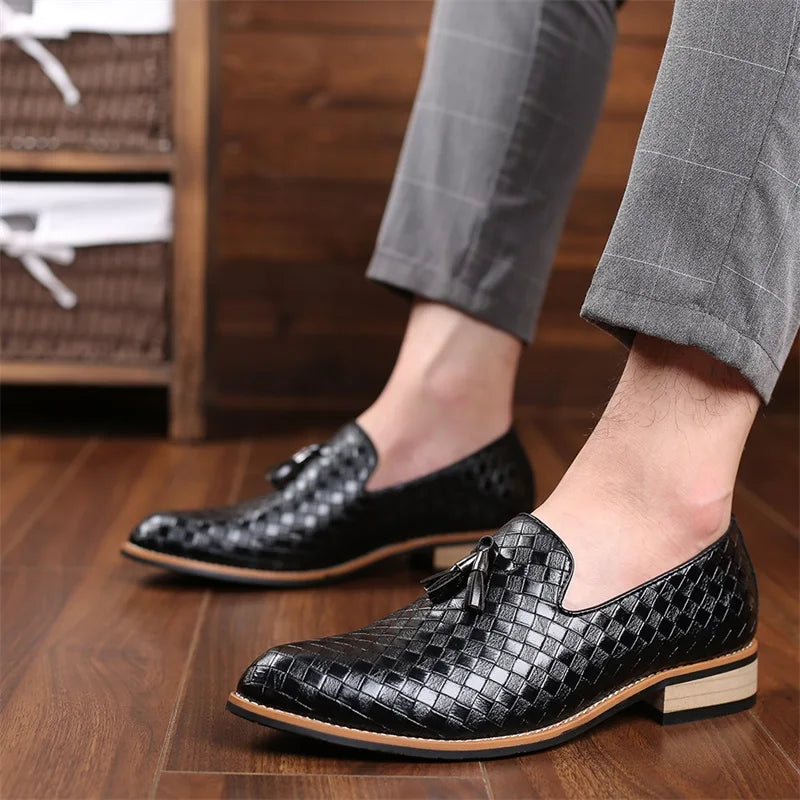 Men’s Woven Texture Slip On Loafers – Low Heel Closed Toe Shoes - Tassel Detailing