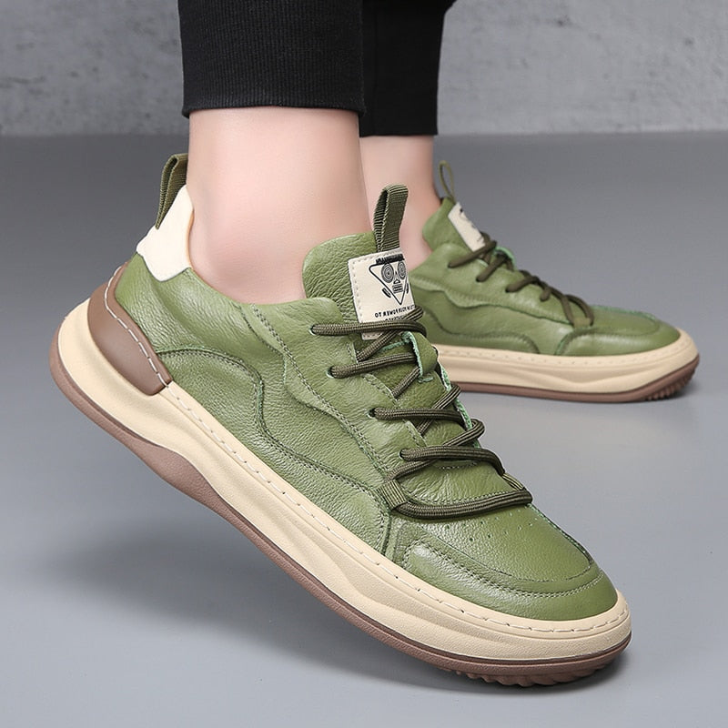 Men’s Lace-Up Low-Top Sneakers with Rounded Toe and Flat Sole