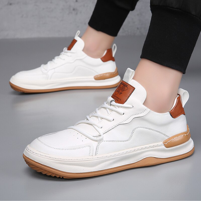 Men’s Lace-Up Low-Top Sneakers with Rounded Toe and Flat Sole
