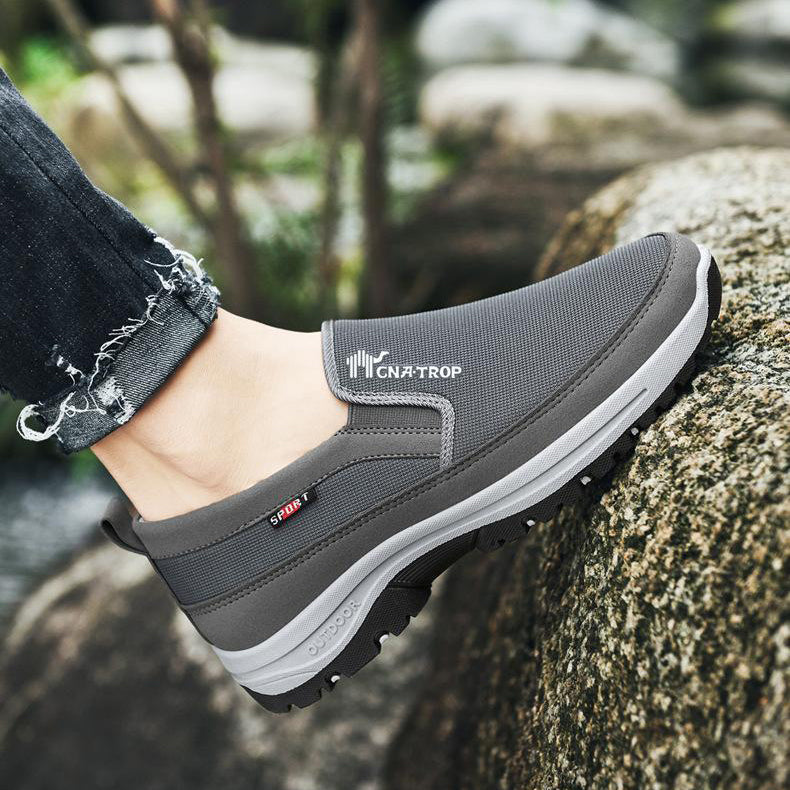Men’s Slip-On Outdoor Shoes with Rounded Toe and Anti-Slip Sole