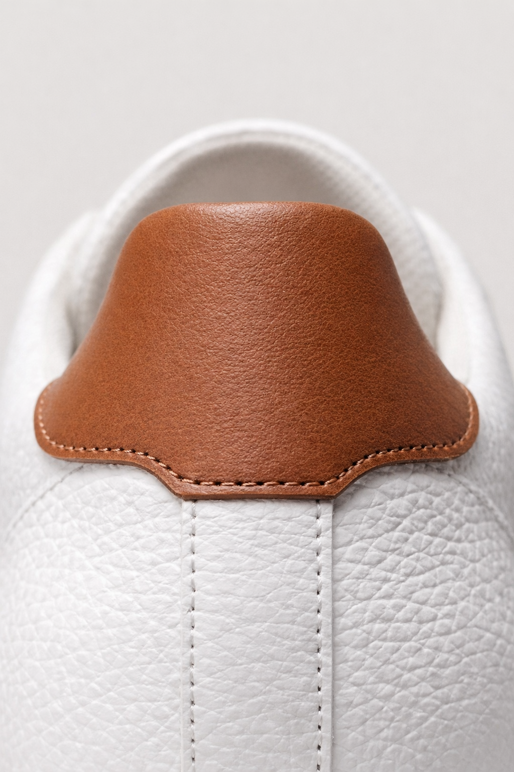 Men's Sneakers - Low-Top - Lace-Up - Textured Leather - Flat