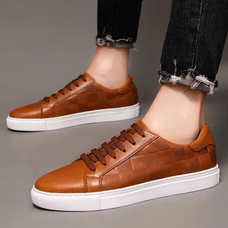 Men’s Rounded Toe Lace-Up Low-Top Sneakers with Textured Side Panel and Flat Rubber Sole