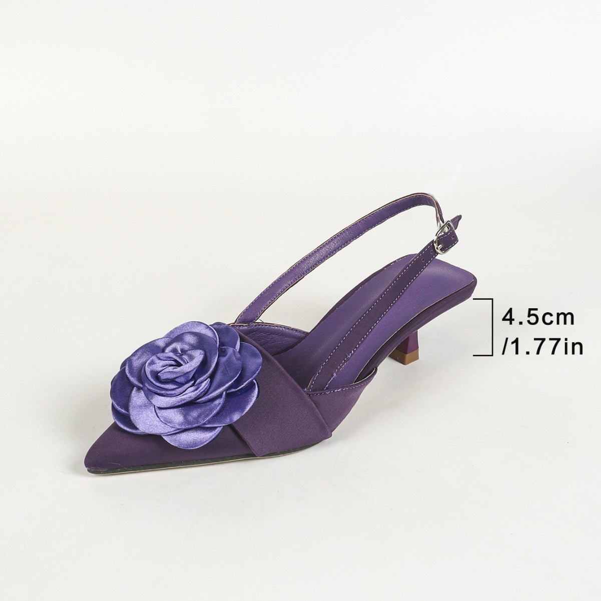 Women's Pointed Toe Kitten Heels - Slingback Pumps - Rosette Vamp Detail