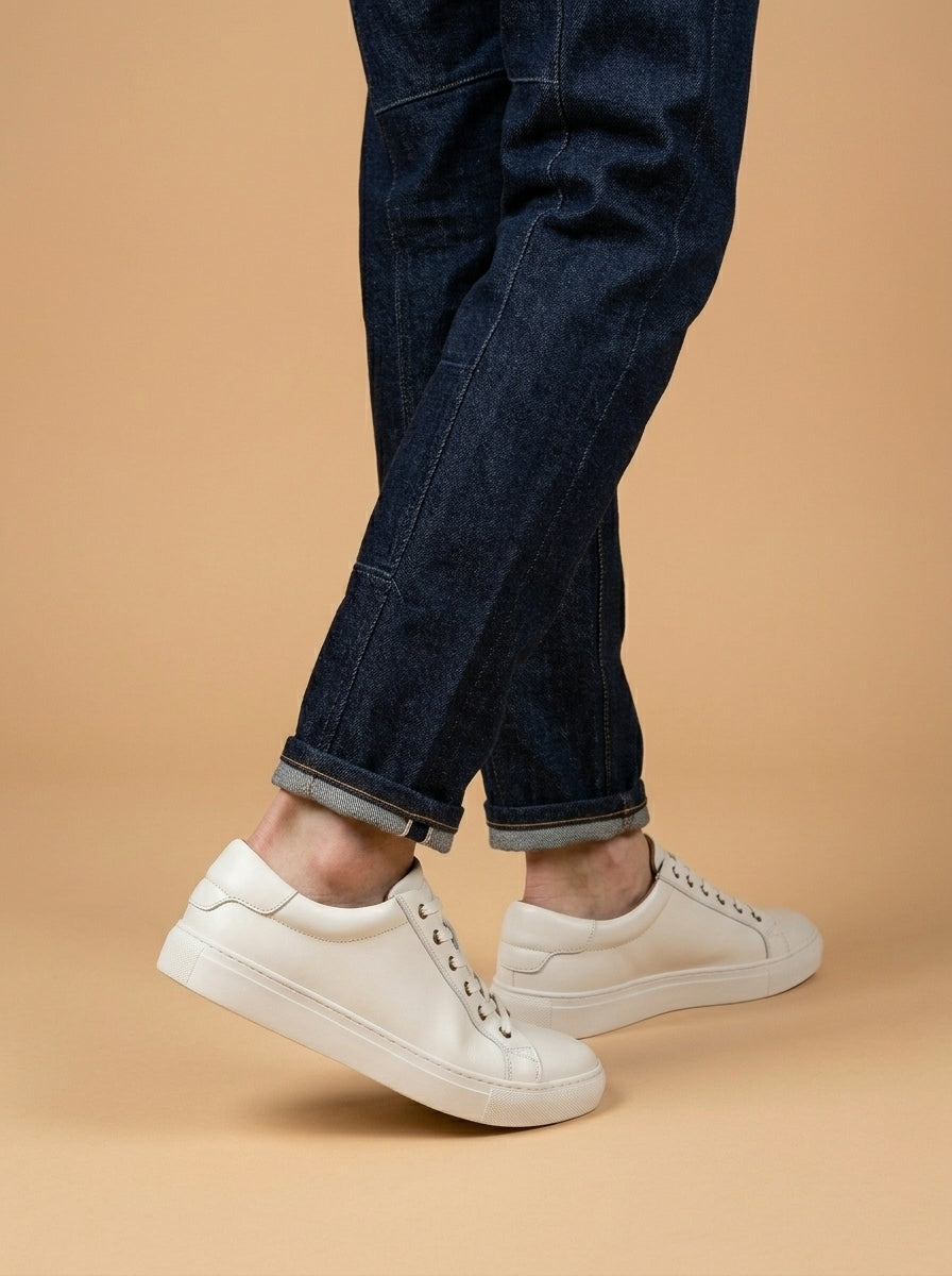 Men’s Classic White Sneakers – Minimalist Lace-Up Casual Shoes