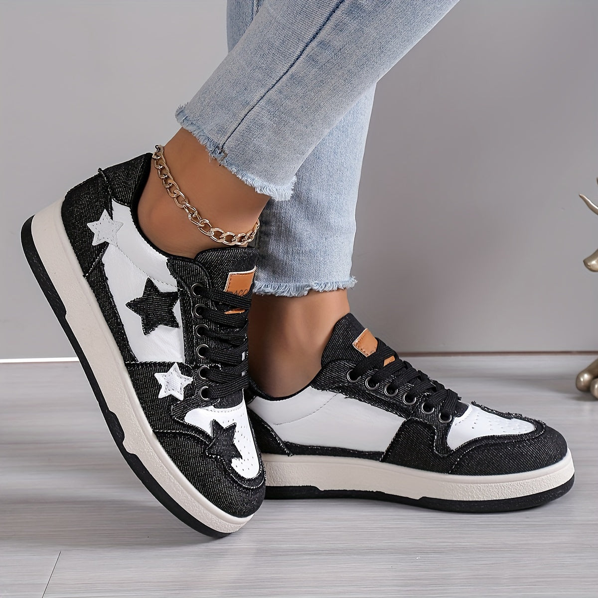 Women’s Star Pattern Casual Sneakers - Lace-Up Denim Style - Low Top Street Shoes