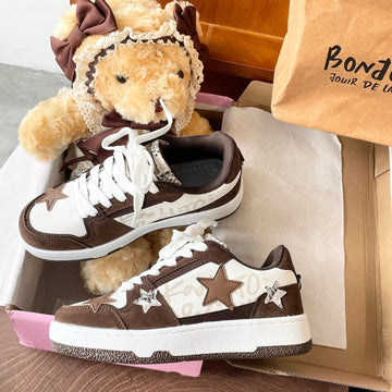 Women's Lace-Up Platform Sneakers - Low Top - Star Applique - Chunky Sole