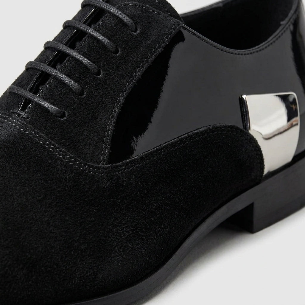 Men’s Leather Lace-Up Oxford Shoes with Almond Toe - Contrast Upper
