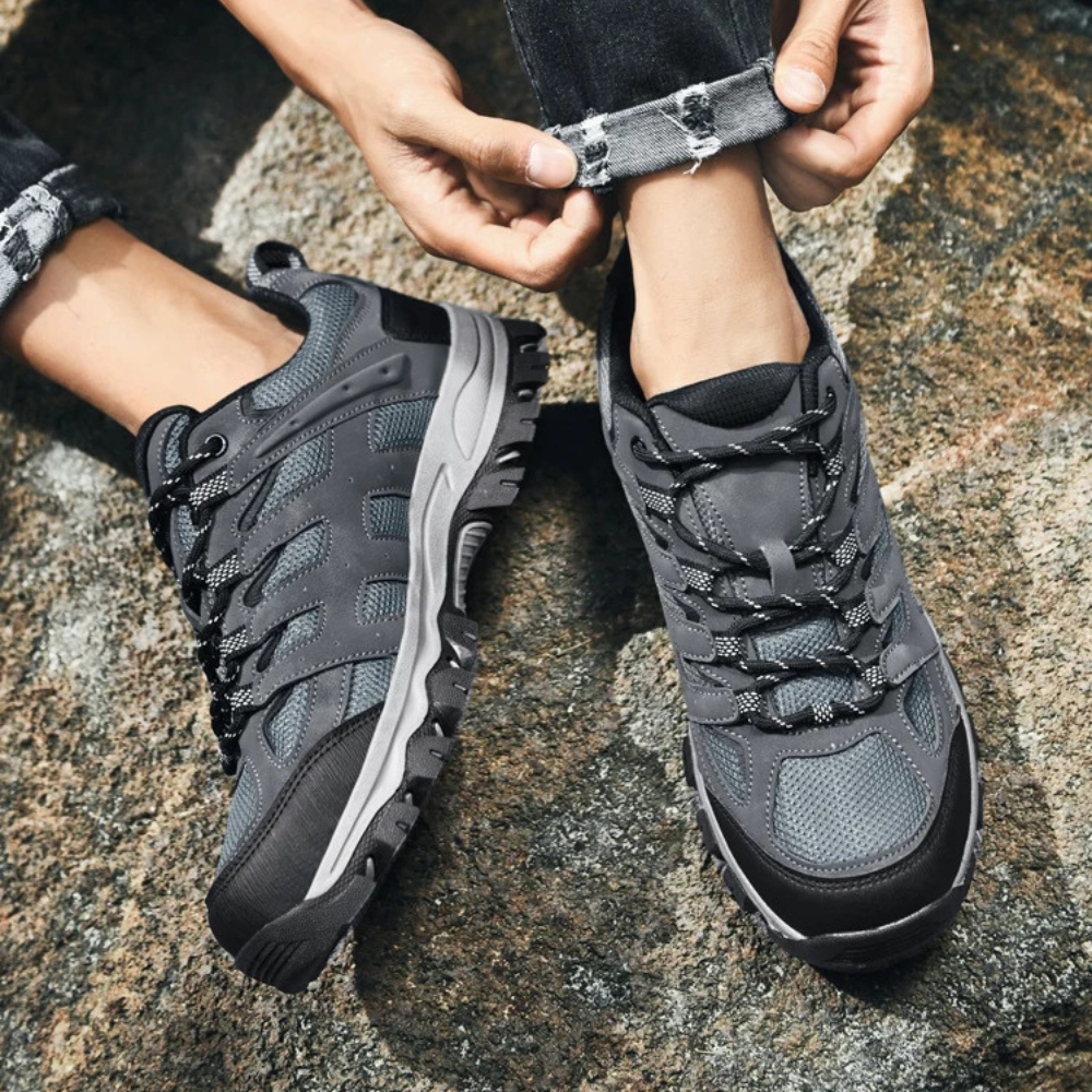 Men’s Low-Cut Hiking Shoes with Lace-Up Support and Traction Sole